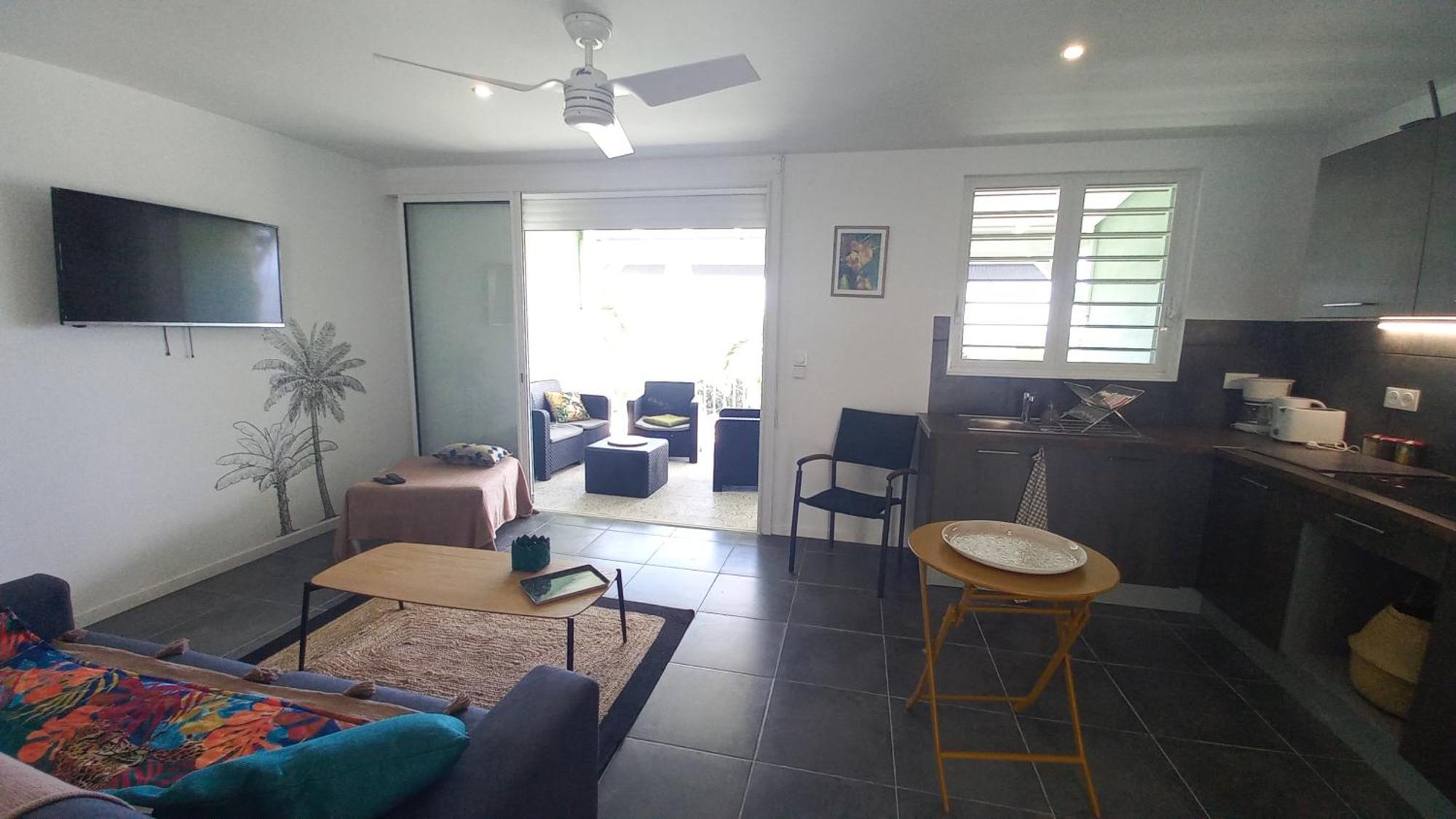 Logements Vue Mer Acces Piscine En Guadeloupe Bouillante Luaran gambar