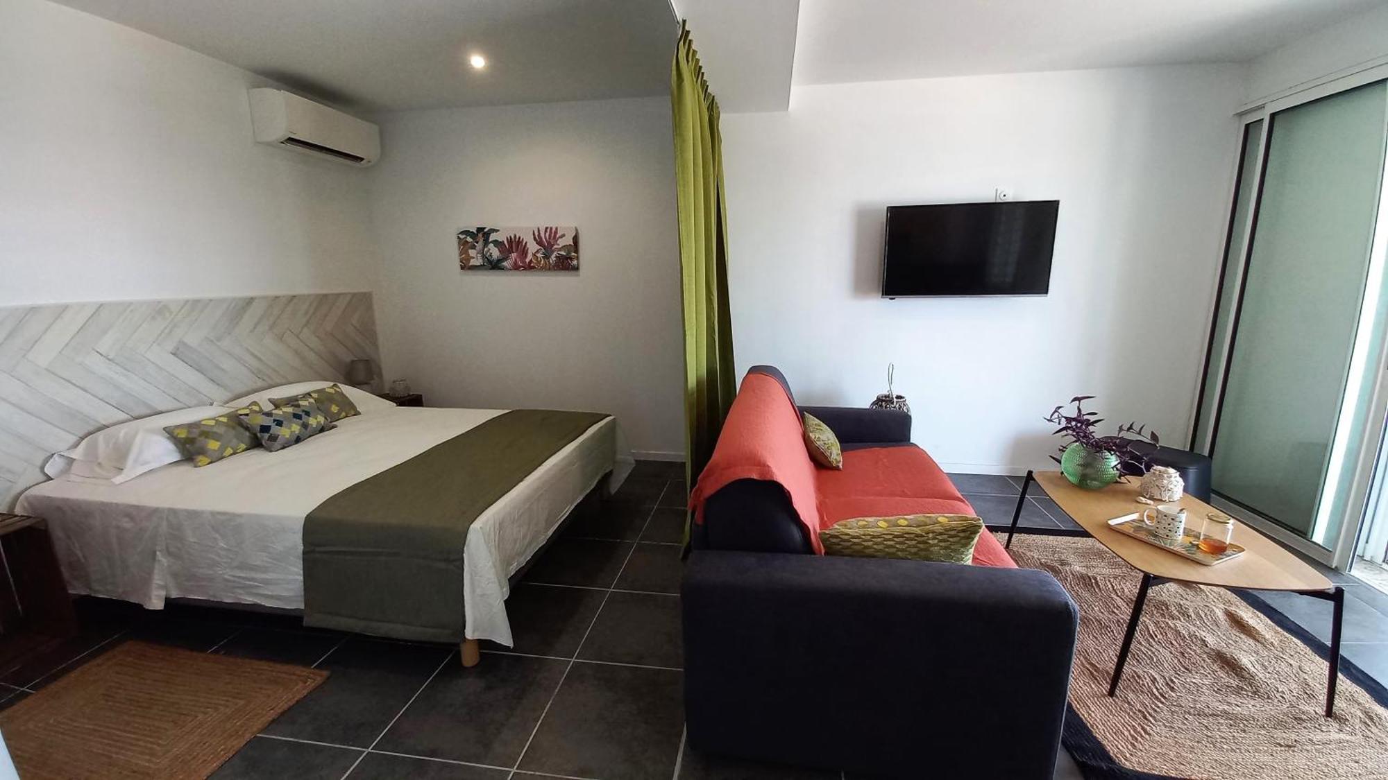 Logements Vue Mer Acces Piscine En Guadeloupe Bouillante Luaran gambar