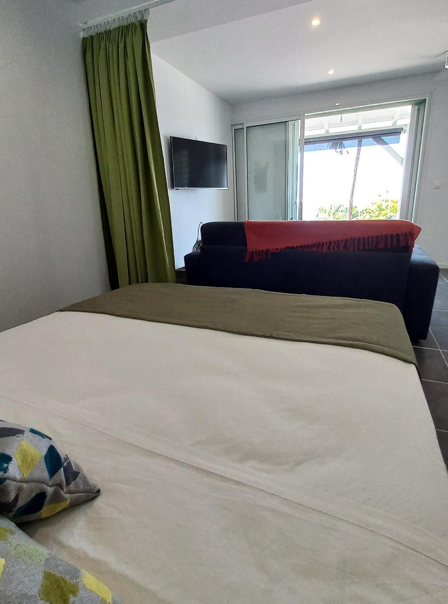 Logements Vue Mer Acces Piscine En Guadeloupe Bouillante Luaran gambar