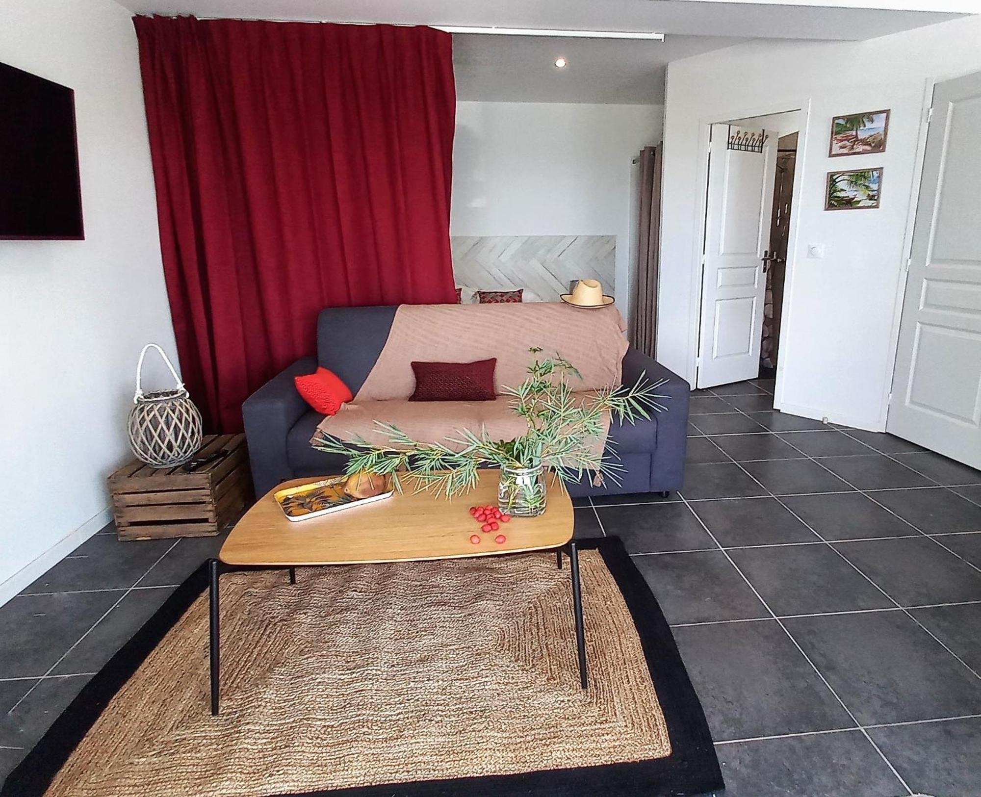 Logements Vue Mer Acces Piscine En Guadeloupe Bouillante Luaran gambar